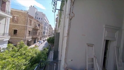 لقطات جوية لمنازل مدمرة جراء انفجار بيروت