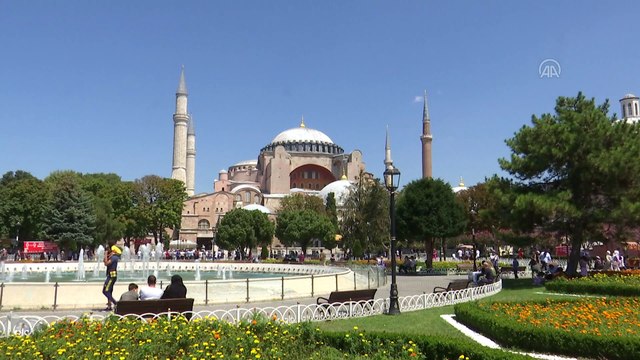 Ayasofya-i Kebir Cami-i Şerifi'nde öğle namazı - İSTANBUL
