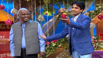 Kumar Vishwas pays tribute to Rahat Indori