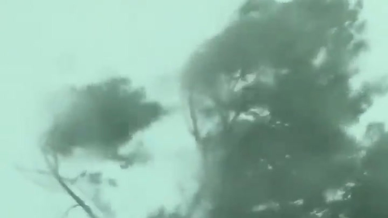 Destructive winds cause damage