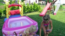 Sophia Isabella Water Playground Fun and Magic Gelli Baff in Giant Pool Princess for Children Challenge