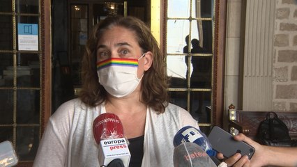 Colau pide a Sánchez que revise el decreto sobre los remanentes