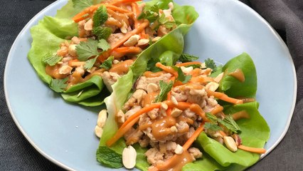 How to Make Thai-Style Lettuce Wraps With Peanut Sauce