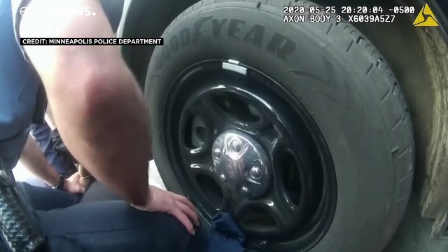 شاهد: فيديو جديد يظهر اللحظات الأخيرة قبل مقتل جورج فلويد على يد الشرطة