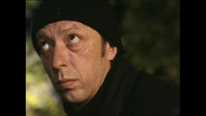 Çınar, Mavi'nin Peşinde - Hırsız Polis 4. Bölüm