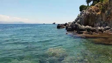 Heaven is looking like this(جنت ایسی نظر آتی ہے)