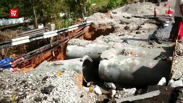 Road collapse in Johor Baru forces road closure