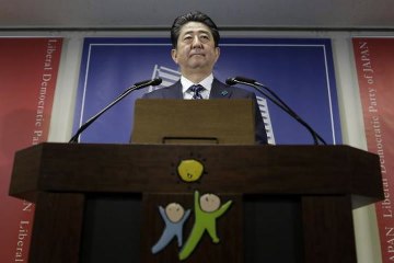 Abe to push reform of Japan's pacifist constitution after election win