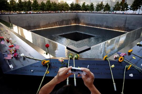 USA commemorates victims of 9/11 attacks