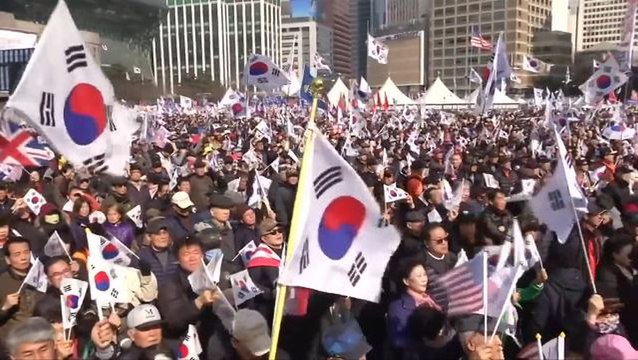 South Koreans rally over President Park Geun-hye's impeachment