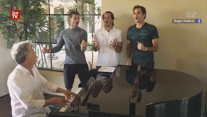Roger Federer, David Foster and the “Backhand Boys” go viral