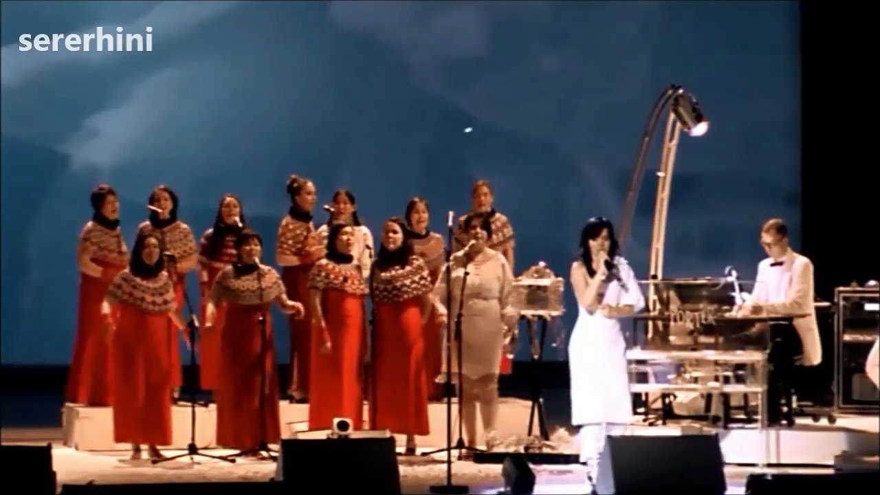 Björk — “Hidden Place” – Performed and Written by Björk, Mark Bell, Guy Sigsworth | (from Björk ‎– Vespertine Live at Royal Opera House — 065078–9)