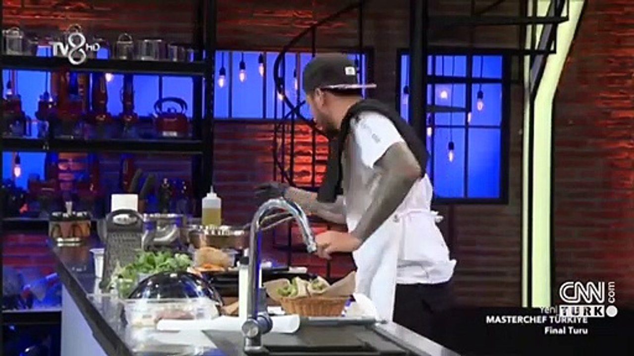 Somer Şef'in ilk iş deneyimi: Çalıştığım ilk gün 3 masa bile yoktu | Video