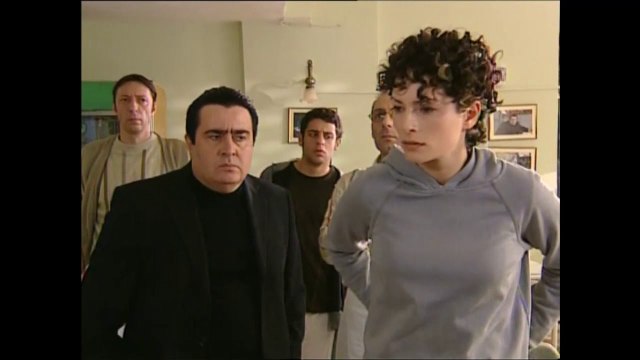 Aksak Yine Çıldırdı & Hırsız Polis 20 Bölüm