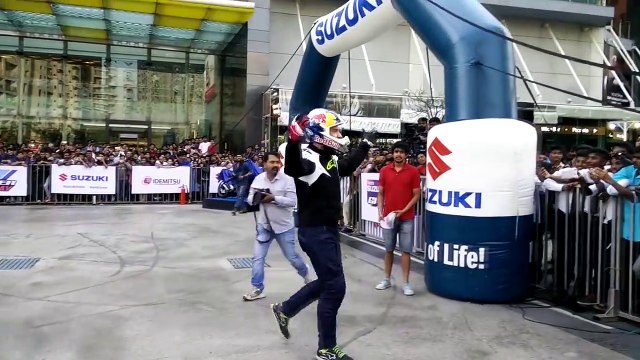 Suzuki Gixxer 2020 Launch with Stunt Rider - ARAS GIBIEZA