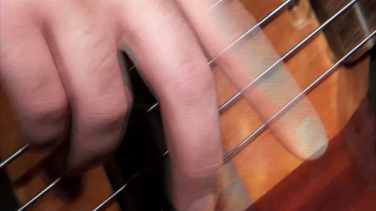 51) Music.  Guitar Bass.  Dat Step. . Gunnar Olsen. Dance et électro.  Dramatique