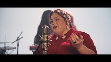 Chrissy Metz - Pushing Up Daisies (Love Alive) [Acoustic Cover Video]