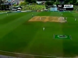 Jacob Oram 119_ vs South Africa 1st Test at Hamilton 2003-04.FLV ( 360 X 484 )