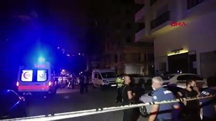 Vali yardımcısı, kardeşini ve annesini öldürdü!