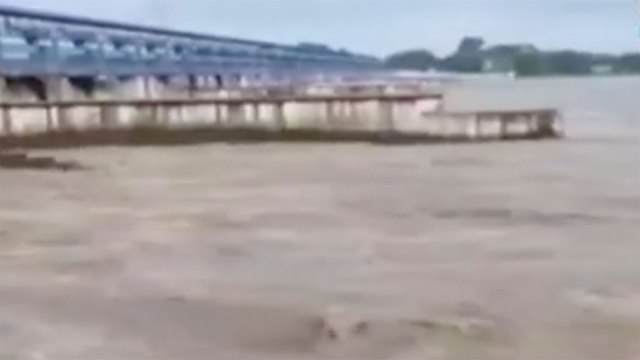 Water level of Sharda Barrage in rises due to heavy rainfall
