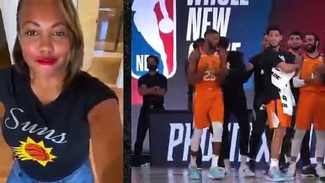 La présentation du cinq majeur des Suns par des membres de leurs familles