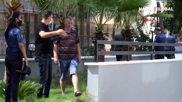 Rezidansın 13. katından düşerek hayatını kaybetti, komşuları balkonda kahve içti