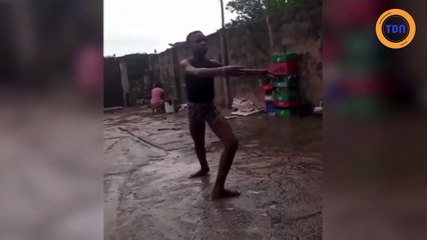 Un jeune Nigérian qui dansait dans la rue reçoit une bourse d'étude à New York