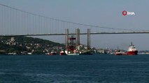 Dev petrol platformu İstanbul Boğazı'nda
