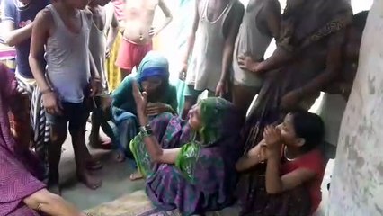 Video herunterladen: सीतापुर में करंट की चपेट में आने से महिला की मौत