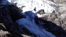 El glaciar Turtmann cerca de valle de Aosta en Suiza se deshace debido al cambio climático