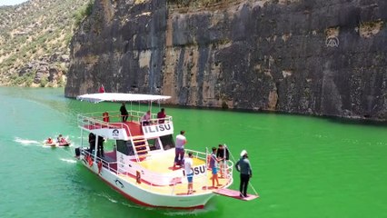 Botan Çayı'nda kano keyfi yaşanıyor - SİİRT