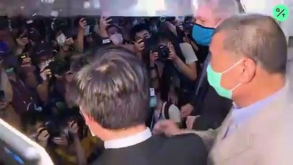 A peine libéré, le magnat des médias hongkongais Jimmy Lai a appelé ses journalistes à continuer à "se battre"