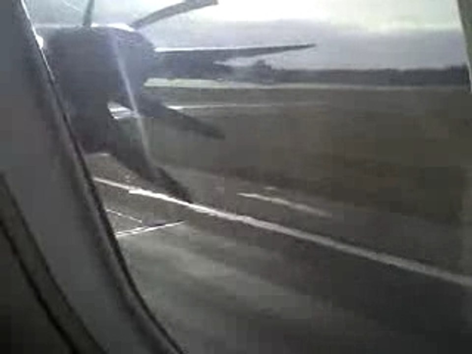 Décollage Birmingham Dash8 Q400