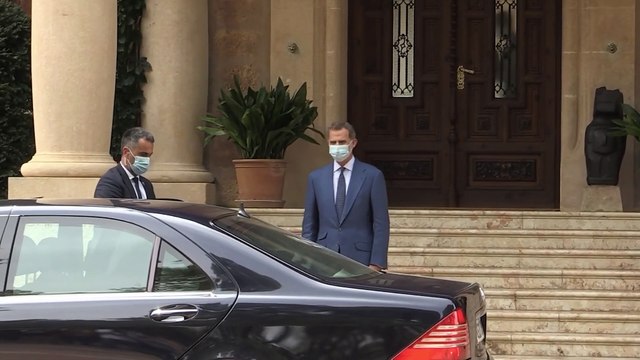 Primeras imágenes del Rey y Sánchez tras el abandono del Emérito