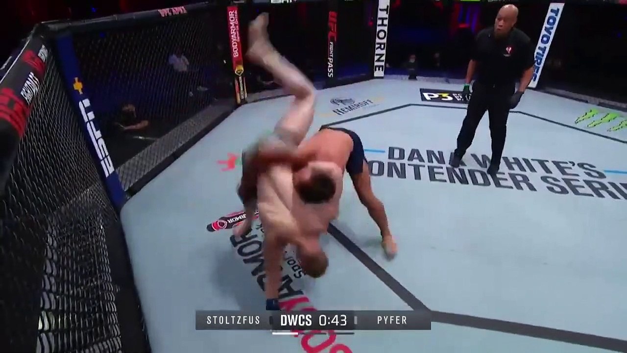 Espeluznante lesión en el UFC