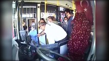 Fenalaşan yolcuyu otobüs şoförü hastaneye yetişirdi - MERSİN