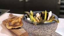 Botana de molcajete - Cocina con Conexión. Sonia Ortiz con Cristina Jáuregui