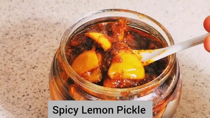 सिर्फ 20 मिनट में बनाये नींबू का खट्टा मीठा स्पाइसी आचार | Instant Lemon Pickle at home.