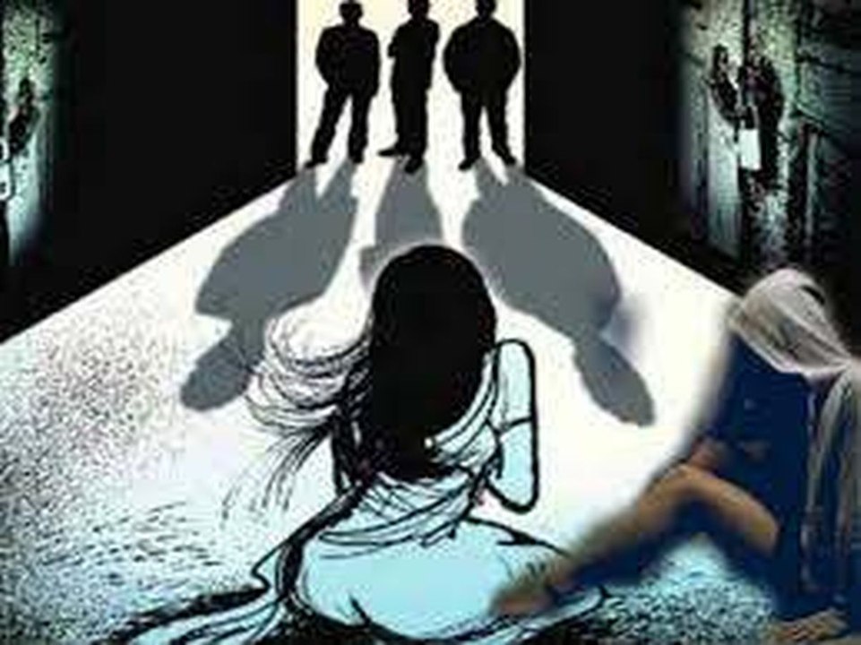 बालिका का शव निकाल पोस्टमार्टम कर फिर दफनाया