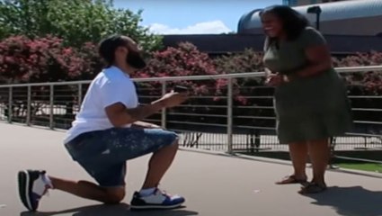 Couple Gets Engaged After Revealing The Gender Of Baby Number 4