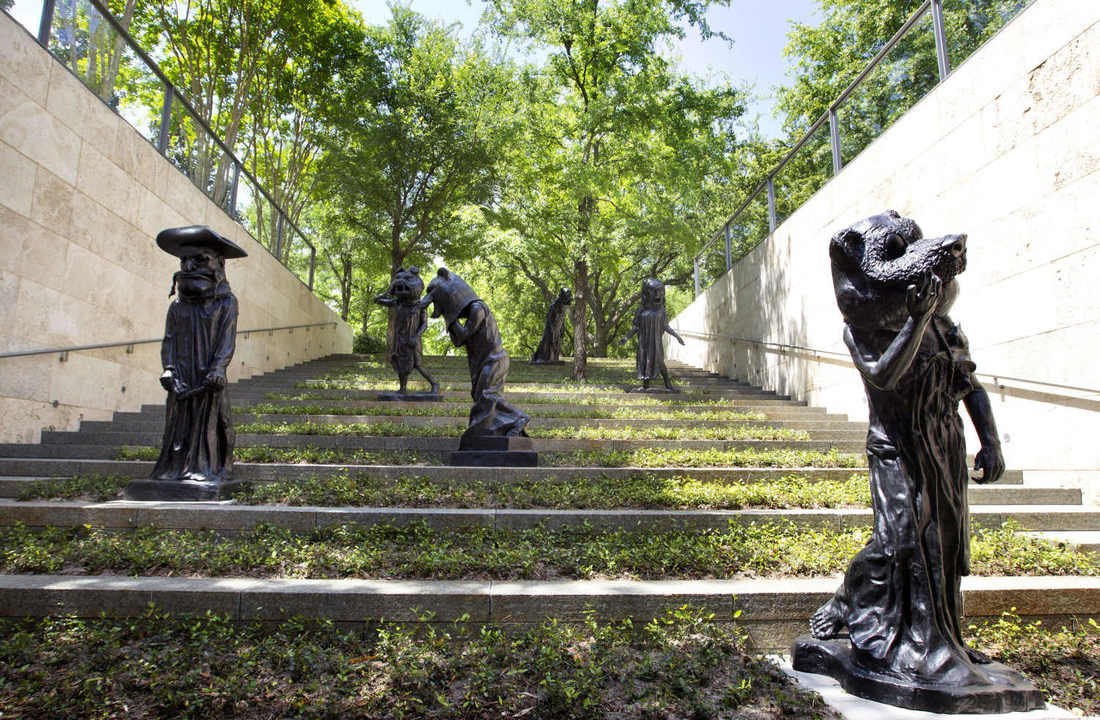 Mauricio Scott Popped the Question to Alex Drummond at This Dreamy Dallas Sculpture Garden