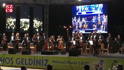İmamoğlu: Cumhuriyetimizin ikinci yüzyılına muazzam bir hikaye yazmalıyız