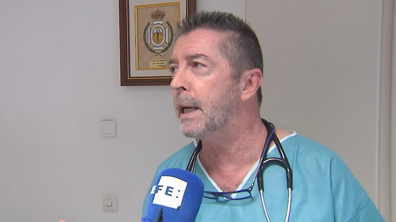 Los síntomas de la meningoencefalitis vírica: fiebre, vómitos y diarreas