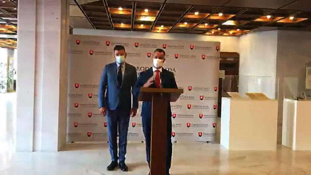 ZÁZNAM: Brífing poslancov hnutia Sme rodina