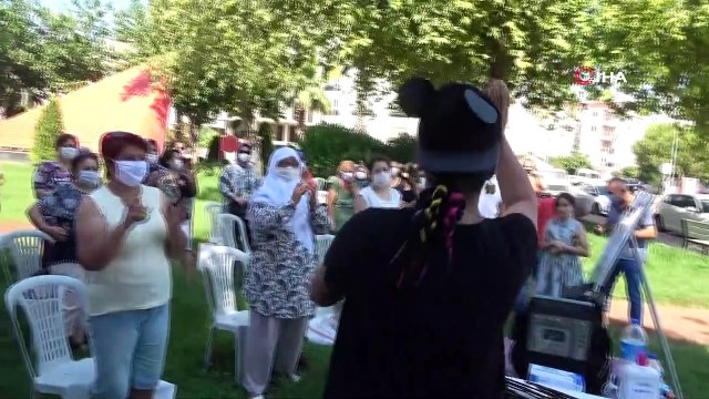 Kadınlar 55 mahallede diyetisyen ve spor eğitmenleri eşliğinde spor ve sağlıklı beslenme hareketi ile buluştu