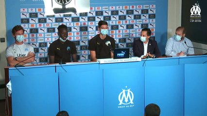 Présentation - Suivez en direct la présentation des nouvelles recrues Pape Gueye et Leo Balerdi