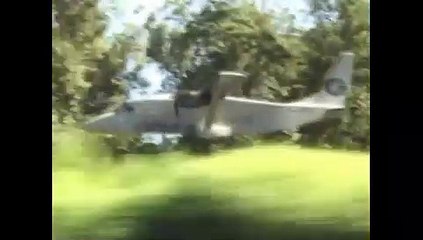 Emergency Plane Landing Crash in Alaska Caught on tape!