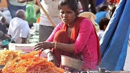 साहूकार नही कर सकते जबरन बसूली।अगर साहूकार करते है परेशान तो यहा करे शिकायत।