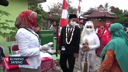 Rayakan Kemerdekaan RI, 75 Pengantin Nikah Massal