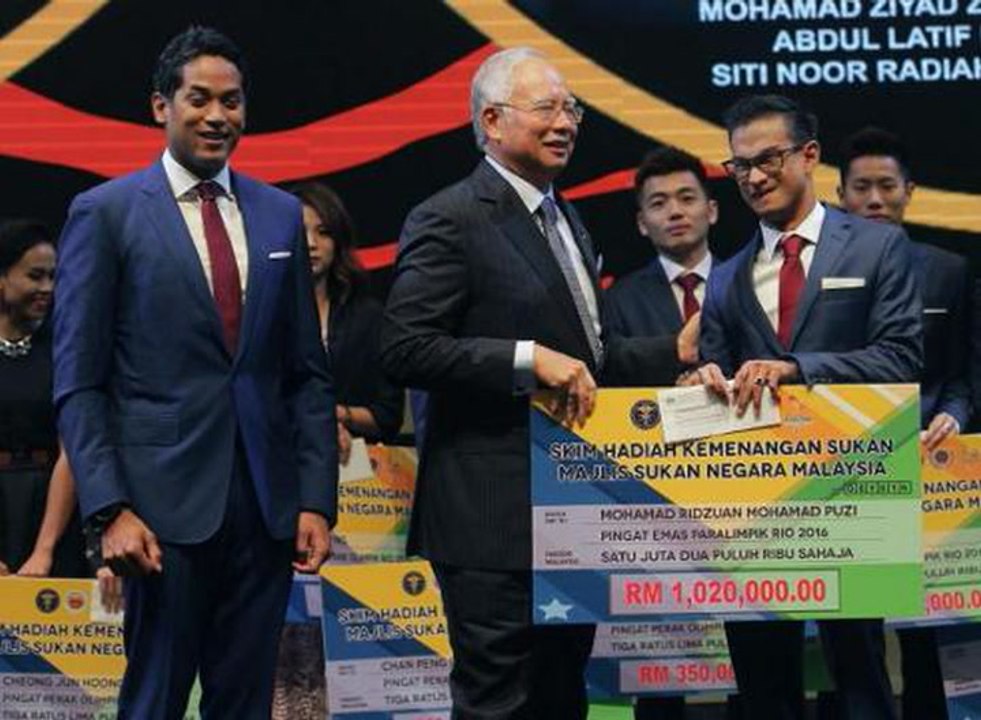 Govt rewards Malaysian Rio Olympics and Paralympics medallists